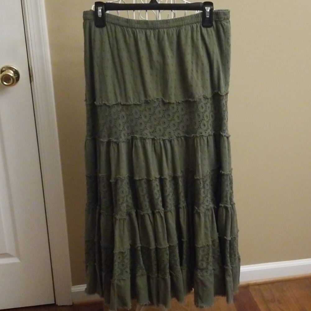 🌹Olive green maxi skirt